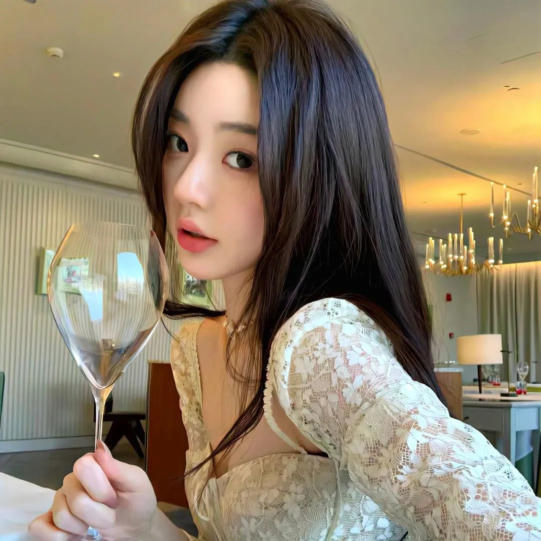 九龙夺嫡，废物皇子竟是绝世强龙